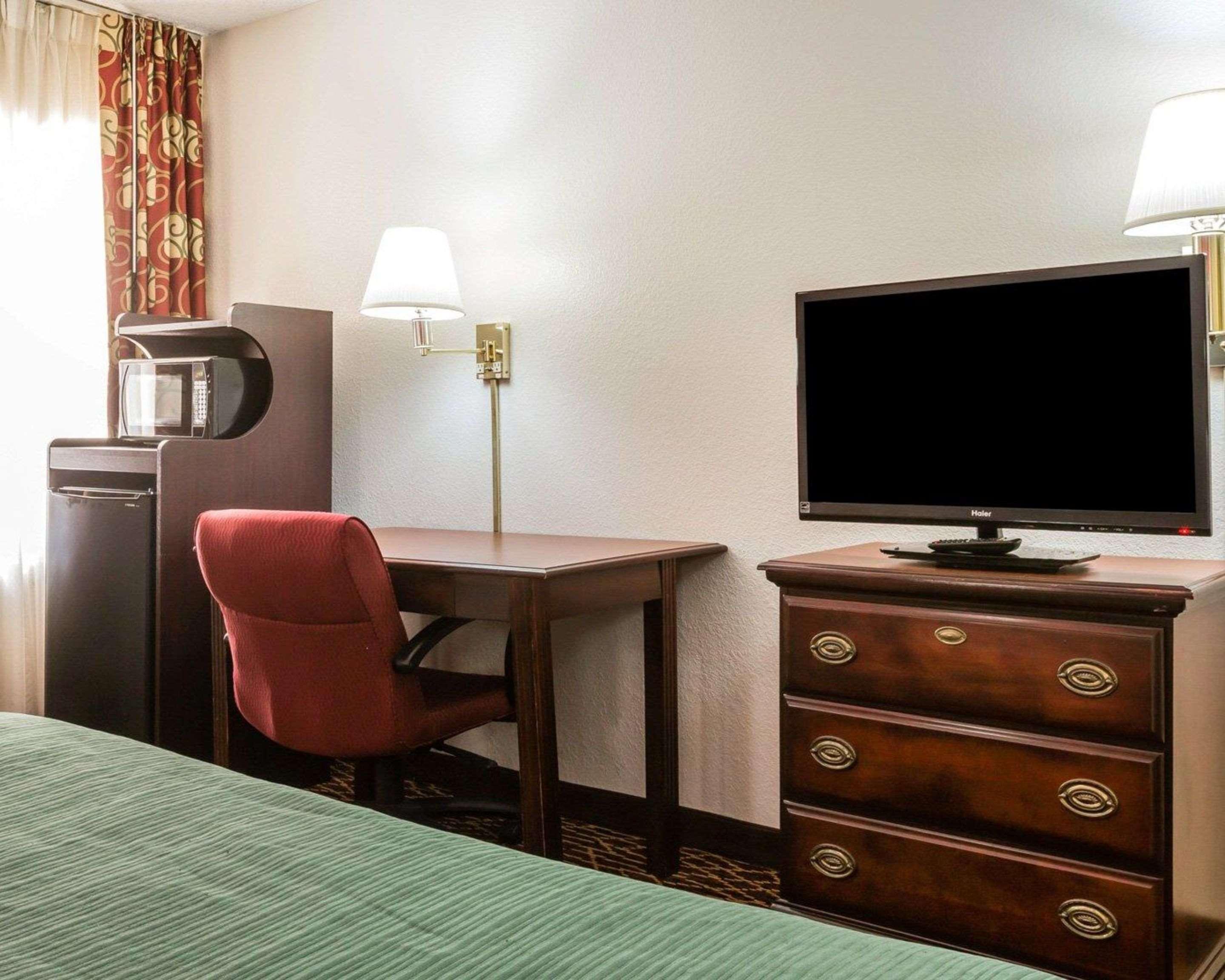 Quality Inn Northlake Tucker Extérieur photo