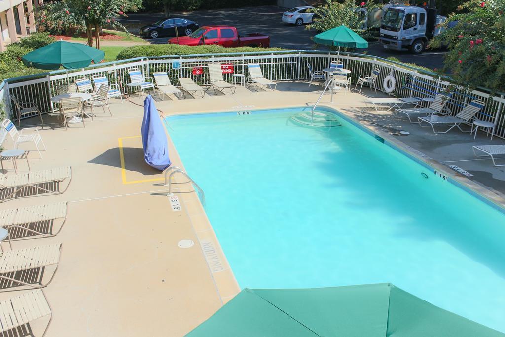 Quality Inn Northlake Tucker Extérieur photo