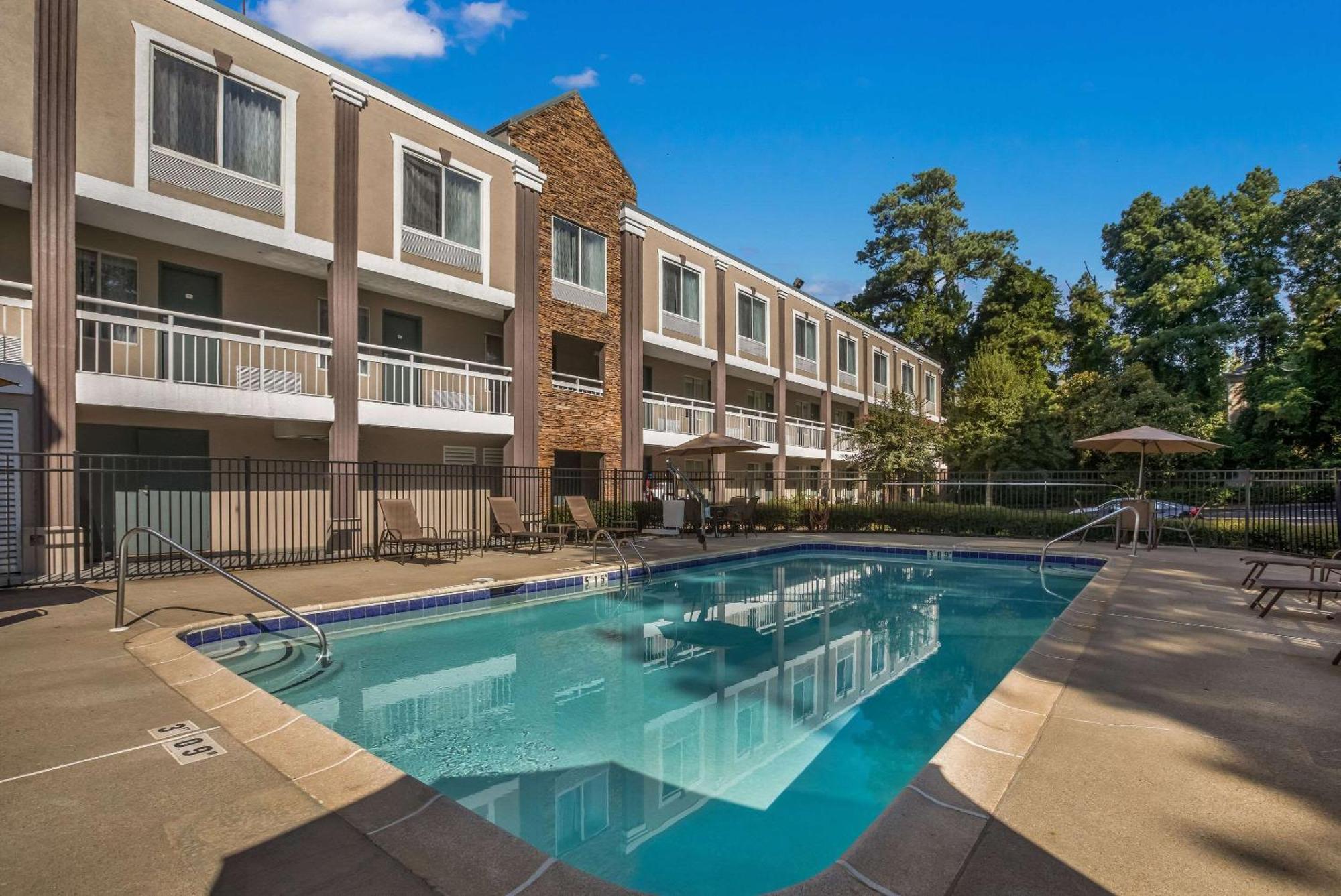 Quality Inn Northlake Tucker Extérieur photo